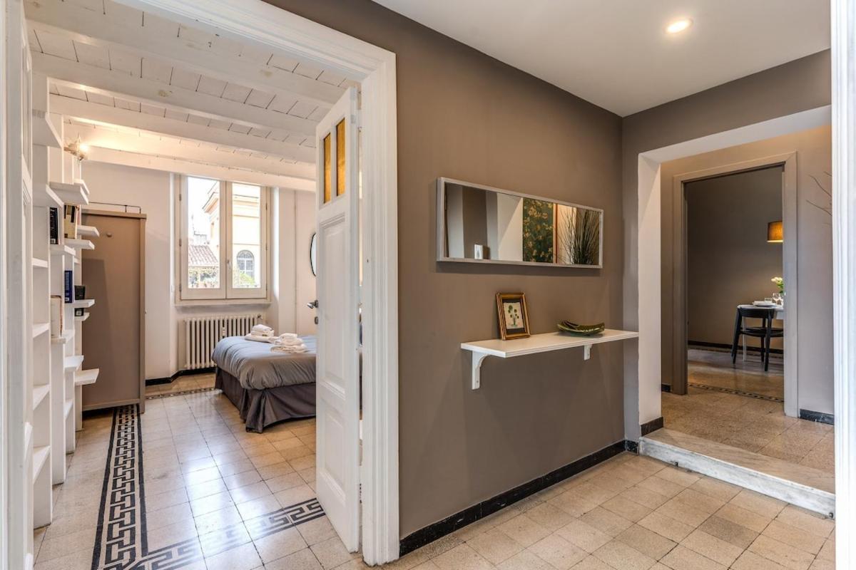 Napoleone 2 Bedroom Rome