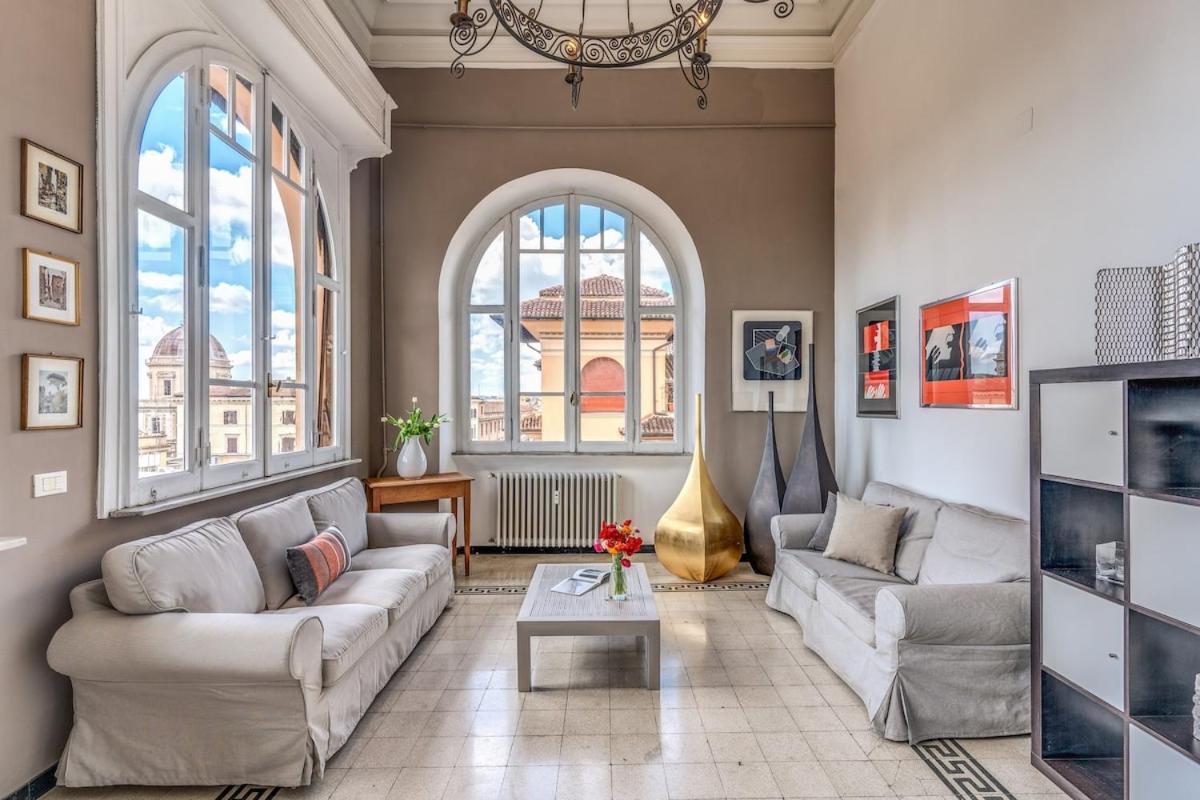 Napoleone 2 Bedroom Apartment *
